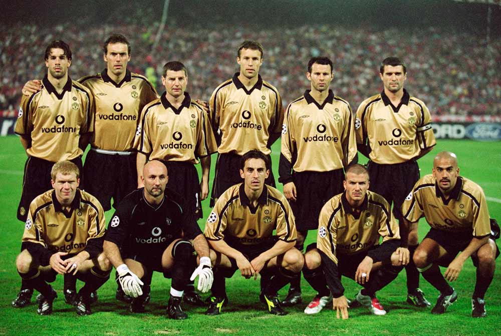 Manchester United 01-02 Visitante - RetroJersey