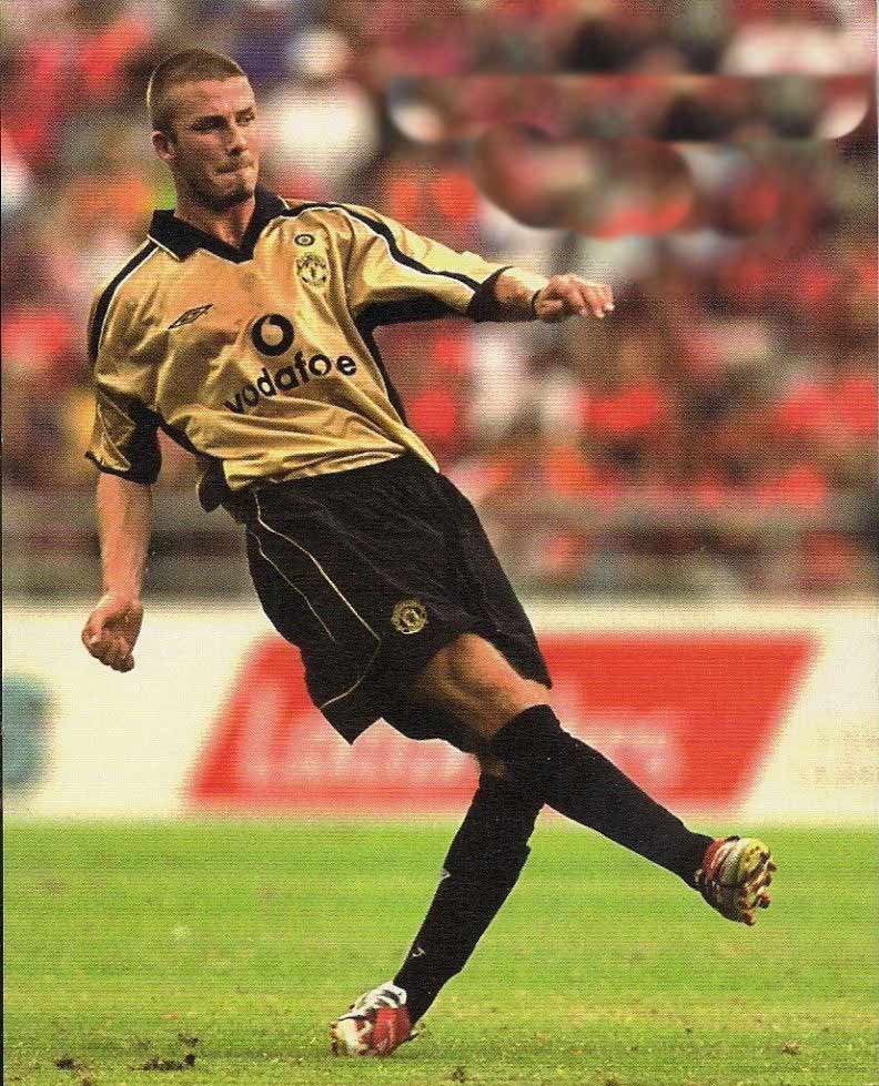 Manchester United 01-02 Visitante - RetroJersey