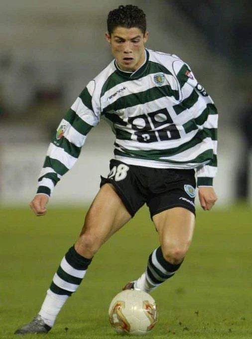 Sporting Portugal 01-03 Domicile – Maillot rétro